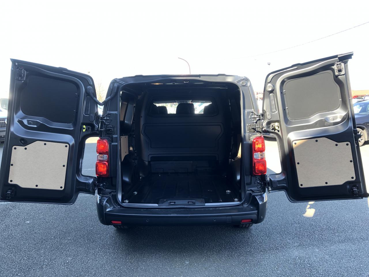 CITROEN Jumpy XL 2.0 BlueHDi - 180 S&S - BV EAT8 III CABINE APPROFONDIE Cabine approfondie Fixe PHASE 2 - Varevogn: billede 3 CITROEN Jumpy XL 2.0 BlueHDi - 180 S&S - BV EAT8 III CABINE APPROFONDIE Cabine approfondie Fixe PHASE 2 - Varevogn: billede 3