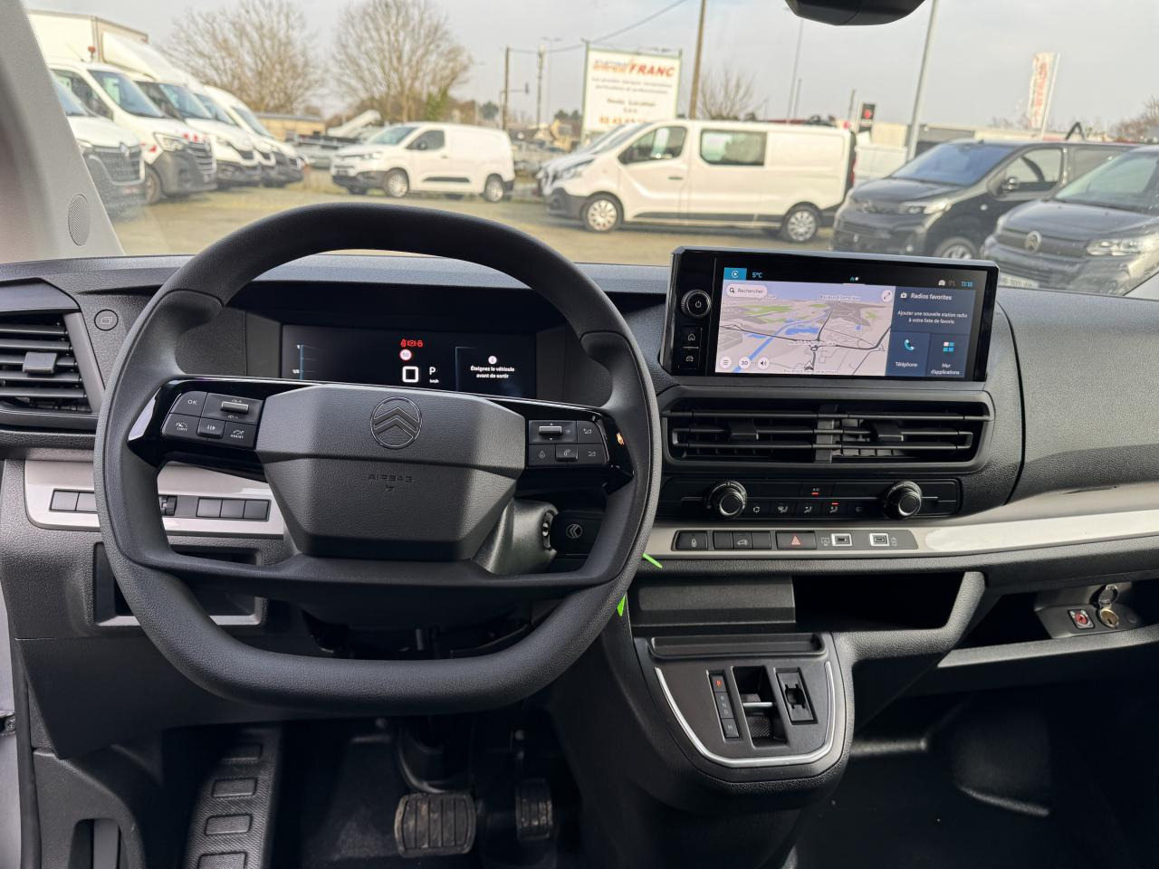 CITROEN Jumpy XL 2.0 BlueHDi - 180 S&S - BV EAT8  III FOURGON . PHASE 2 - Varevogn: billede 4 CITROEN Jumpy XL 2.0 BlueHDi - 180 S&S - BV EAT8  III FOURGON . PHASE 2 - Varevogn: billede 4