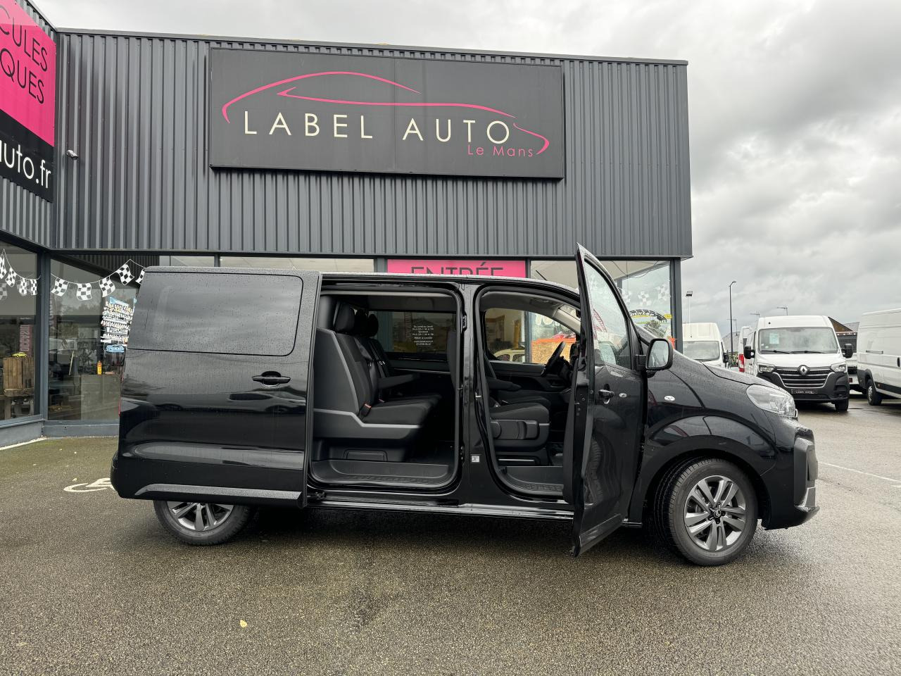 CITROEN jumpy M 2.0 BLUEHDI 180 S S EAT8 DOUBLE CABINE 5 PLACES - Varevogn: billede 2 CITROEN jumpy M 2.0 BLUEHDI 180 S S EAT8 DOUBLE CABINE 5 PLACES - Varevogn: billede 2