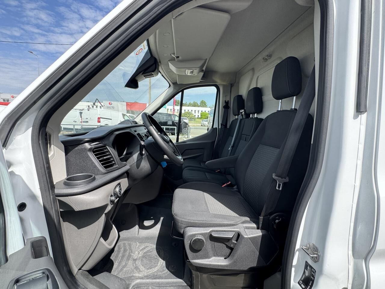FORD Transit 350 L4H3 2.0 EcoBlue 130ch Trend - Varevogn: billede 4 FORD Transit 350 L4H3 2.0 EcoBlue 130ch Trend - Varevogn: billede 4