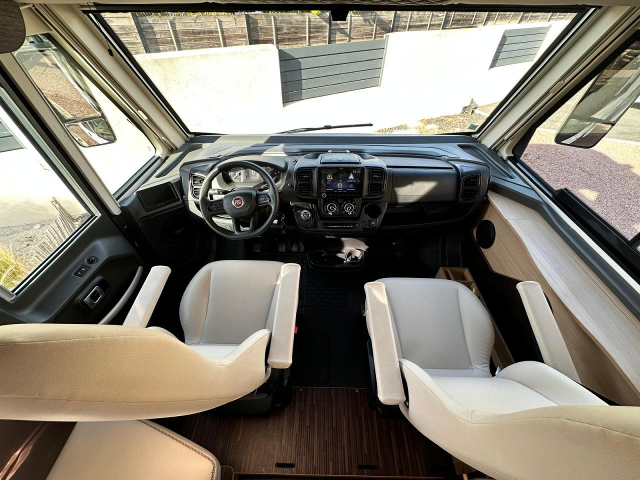 MC LOUIS NEVIS 281 - Helintegreret autocamper: billede 5 MC LOUIS NEVIS 281 - Helintegreret autocamper: billede 5