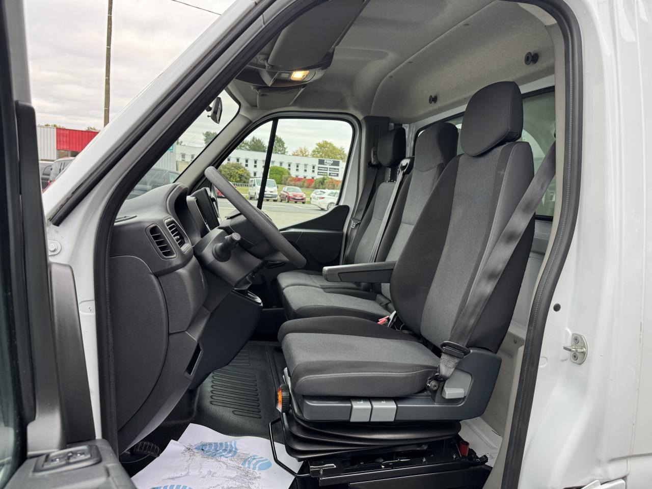 NISSAN Interstar Acenta 3.5t L4H1 2.3 dCi 165Ch CHASSIS CABINE BACHE - Varebil med presenning: billede 4 NISSAN Interstar Acenta 3.5t L4H1 2.3 dCi 165Ch CHASSIS CABINE BACHE - Varebil med presenning: billede 4