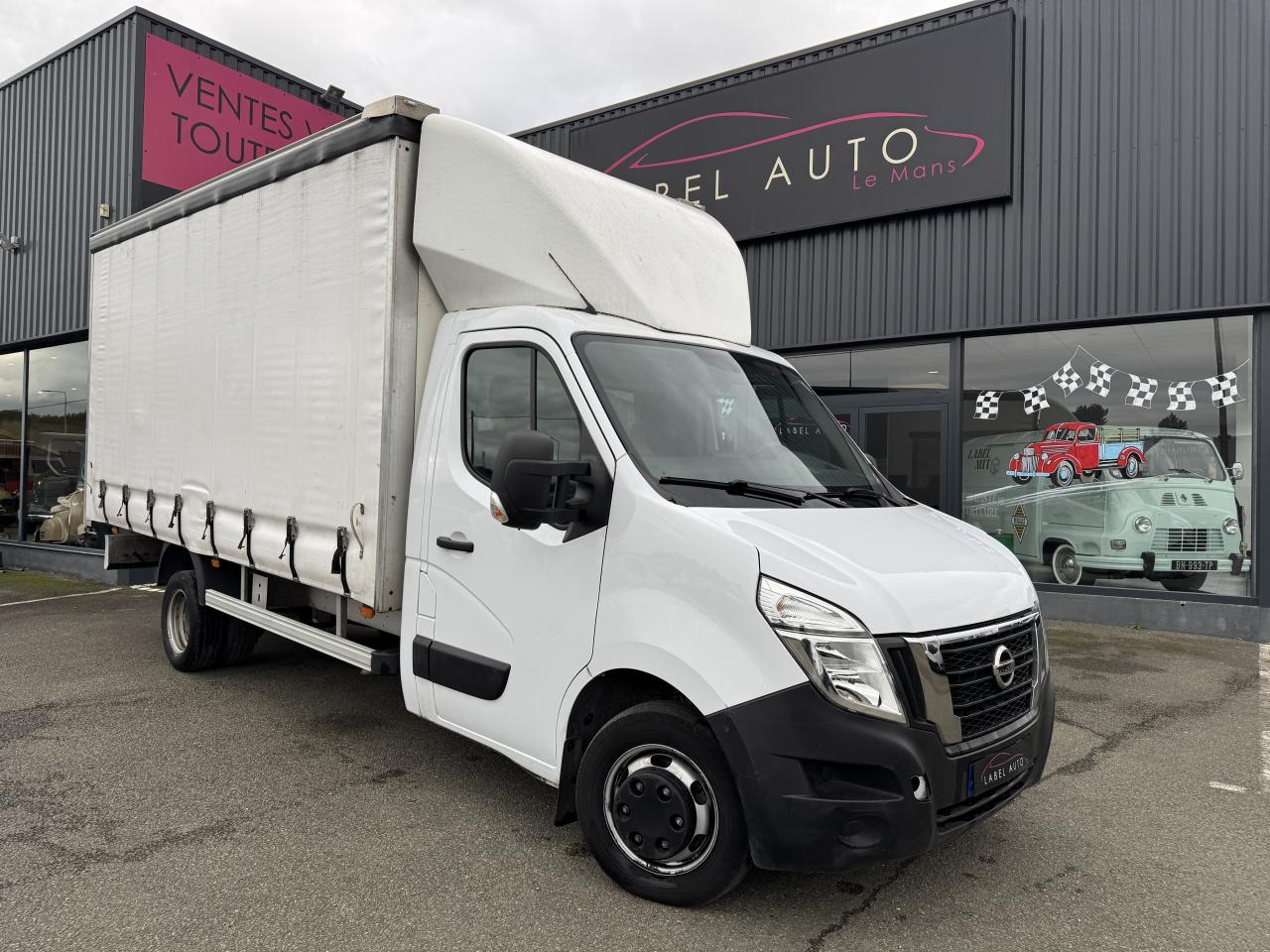NISSAN Interstar Acenta 3.5t L4H1 2.3 dCi 165Ch CHASSIS CABINE BACHE - Varebil med presenning: billede 2 NISSAN Interstar Acenta 3.5t L4H1 2.3 dCi 165Ch CHASSIS CABINE BACHE - Varebil med presenning: billede 2