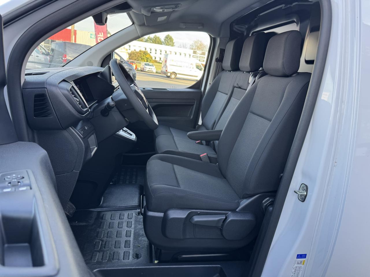 OPEL Vivaro XL 2.0 BlueHDi 145CH BV EAT8 - Varevogn: billede 4 OPEL Vivaro XL 2.0 BlueHDi 145CH BV EAT8 - Varevogn: billede 4