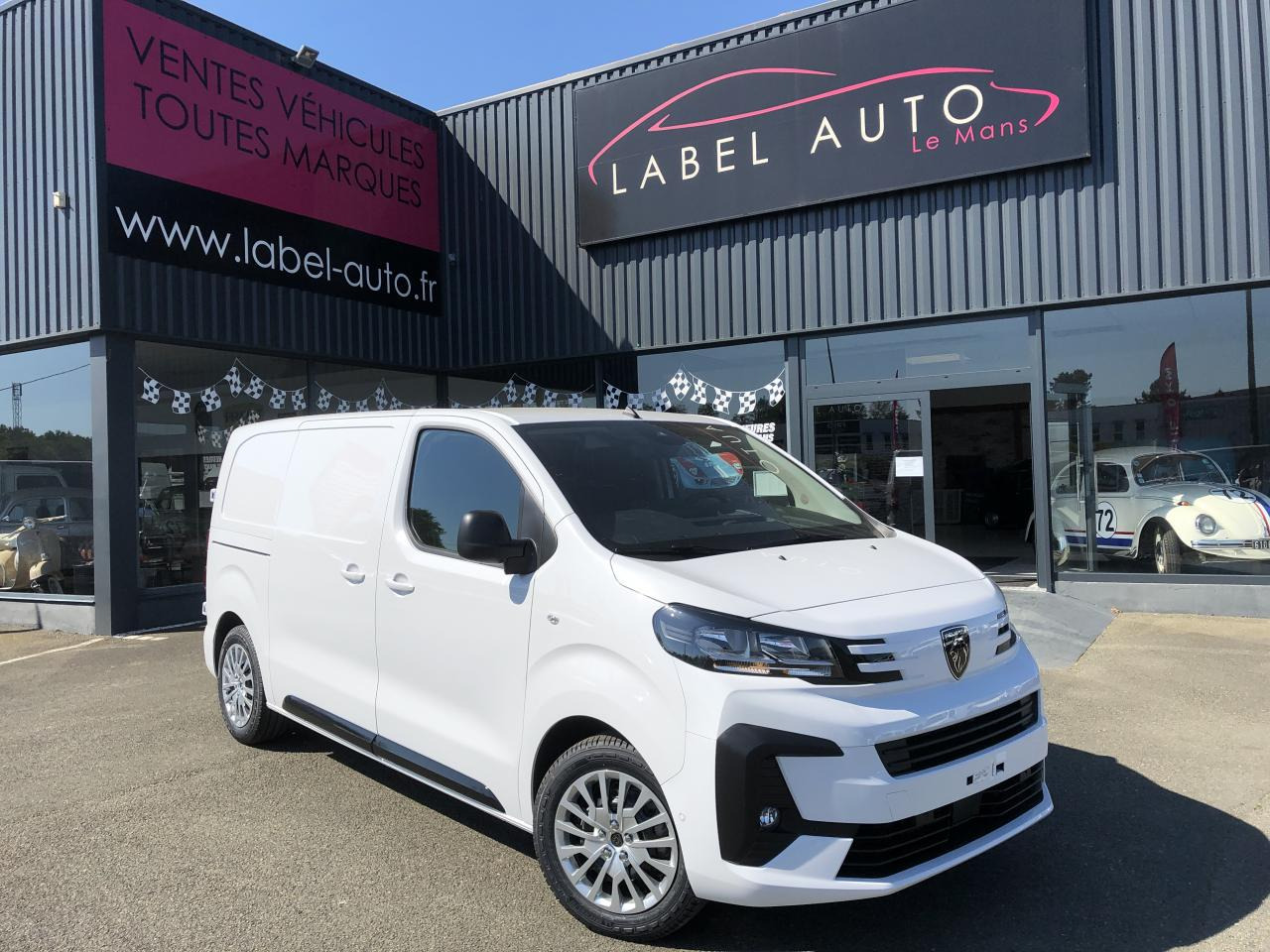 PEUGEOT Expert M 2.0 BlueHDi - 145 S&S - BV EAT8 III FOURGON Fourgon PHASE 2 - Varevogn: billede 1 PEUGEOT Expert M 2.0 BlueHDi - 145 S&S - BV EAT8 III FOURGON Fourgon PHASE 2 - Varevogn: billede 1