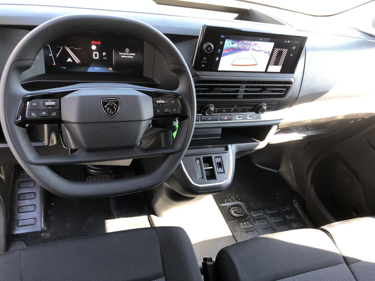 PEUGEOT Expert M 2.0 BlueHDi - 145 S&S - BV EAT8 III FOURGON Fourgon PHASE 2 - Varevogn: billede 4 PEUGEOT Expert M 2.0 BlueHDi - 145 S&S - BV EAT8 III FOURGON Fourgon PHASE 2 - Varevogn: billede 4