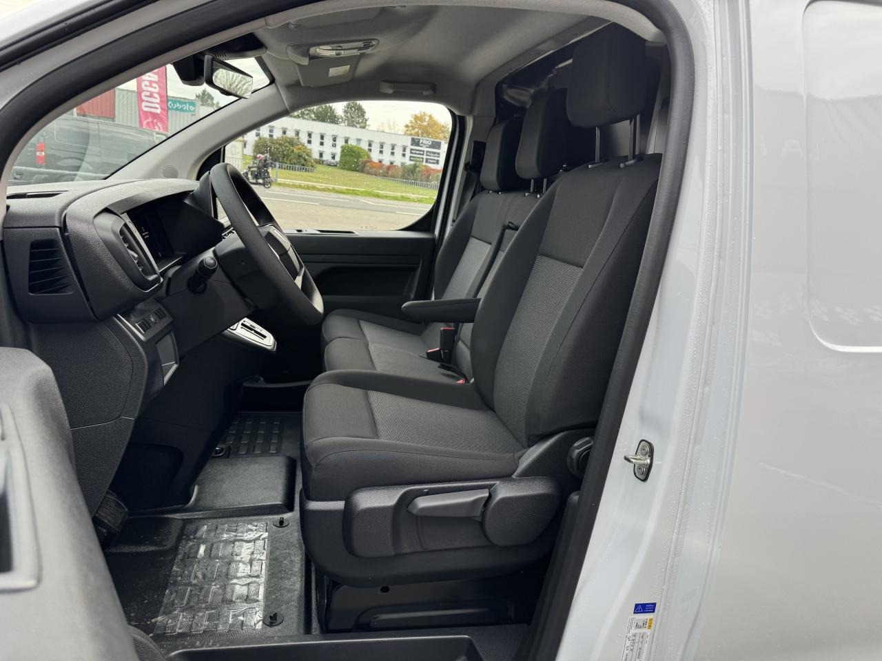 Ny Varevogn PEUGEOT Expert M 2.0 BlueHDi - 180 S&S - BV EAT8  III FOURGON Fourgon PHASE 2: billede 6