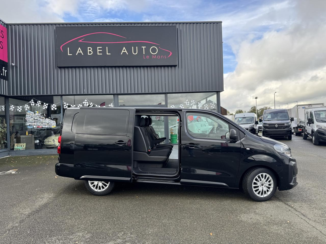 PEUGEOT Expert XL 2.0 BlueHDi - 180 S&S - BV EAT8 III CABINE APPROFONDIE Fourgon Cabine approfondie Fix - Varevogn: billede 4 PEUGEOT Expert XL 2.0 BlueHDi - 180 S&S - BV EAT8 III CABINE APPROFONDIE Fourgon Cabine approfondie Fix - Varevogn: billede 4