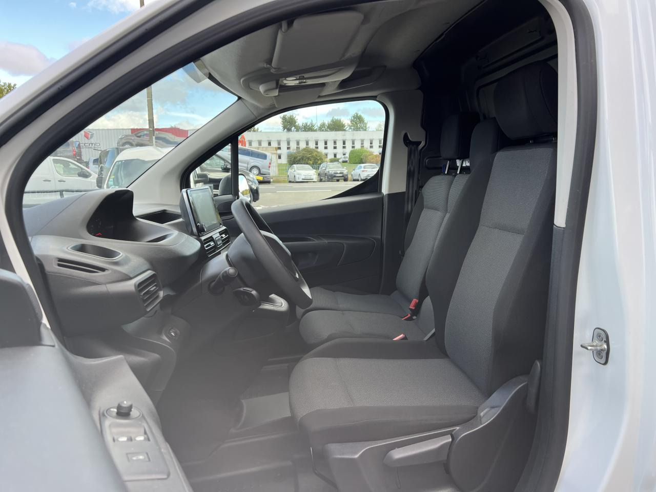 PEUGEOT PARTNER M 650KG 1.5 HDI 100CH ASPHALT 3 PLACES - Varevogn: billede 5 PEUGEOT PARTNER M 650KG 1.5 HDI 100CH ASPHALT 3 PLACES - Varevogn: billede 5