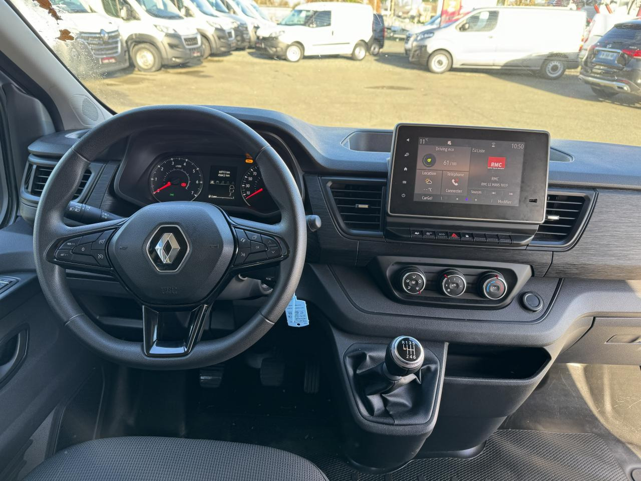 RENAULT Trafic L2 2.0 Energy dCi - 150 - S&S III COMBI Combi Zen L2H1 PHASE 3 - Mandskabsbil: billede 4 RENAULT Trafic L2 2.0 Energy dCi - 150 - S&S III COMBI Combi Zen L2H1 PHASE 3 - Mandskabsbil: billede 4