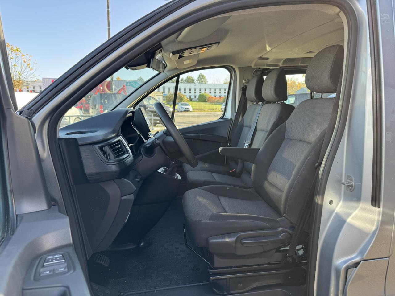 RENAULT Trafic L2 2.0 Energy dCi - 150 - S&S III COMBI Combi Zen L2H1 PHASE 3 - Mandskabsbil: billede 5 RENAULT Trafic L2 2.0 Energy dCi - 150 - S&S III COMBI Combi Zen L2H1 PHASE 3 - Mandskabsbil: billede 5