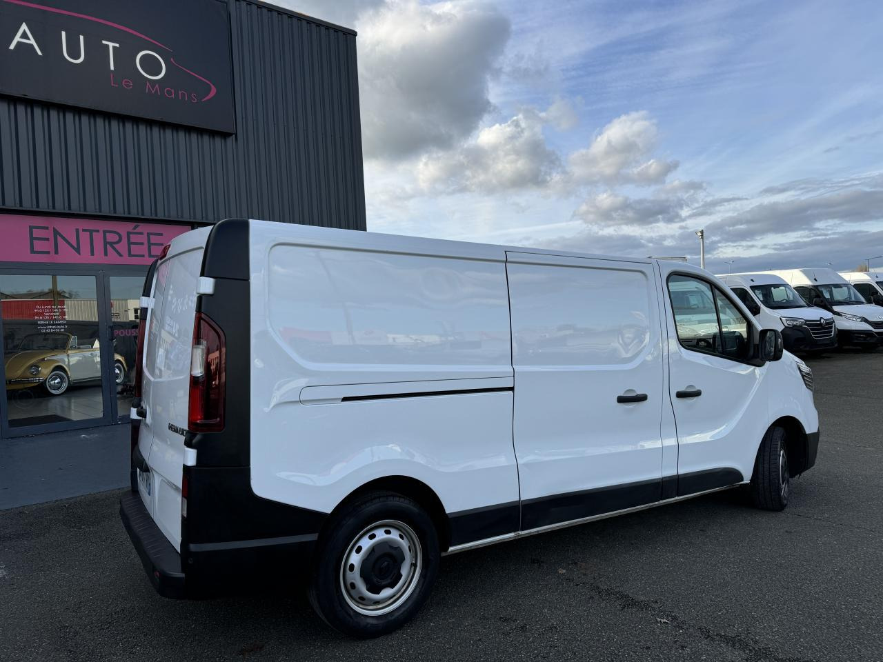RENAULT Trafic L2H1 3000 Kg 2.0 Blue dCi - 130 III FOURGON Fourgon Grand Confort L2H1 PHASE 3 - Varevogn: billede 5 RENAULT Trafic L2H1 3000 Kg 2.0 Blue dCi - 130 III FOURGON Fourgon Grand Confort L2H1 PHASE 3 - Varevogn: billede 5