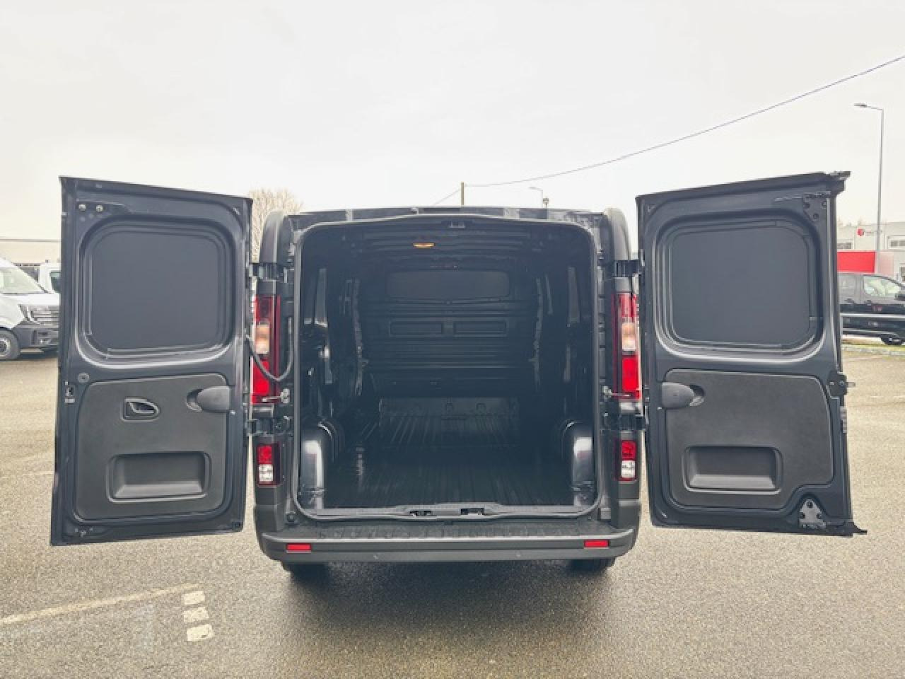 RENAULT Trafic L2H1 3000 Kg 2.0 Blue dCi - 150 2024 III FOURGON Fourgon Advance L2H1 PHASE 3 - Varevogn: billede 3 RENAULT Trafic L2H1 3000 Kg 2.0 Blue dCi - 150 2024 III FOURGON Fourgon Advance L2H1 PHASE 3 - Varevogn: billede 3