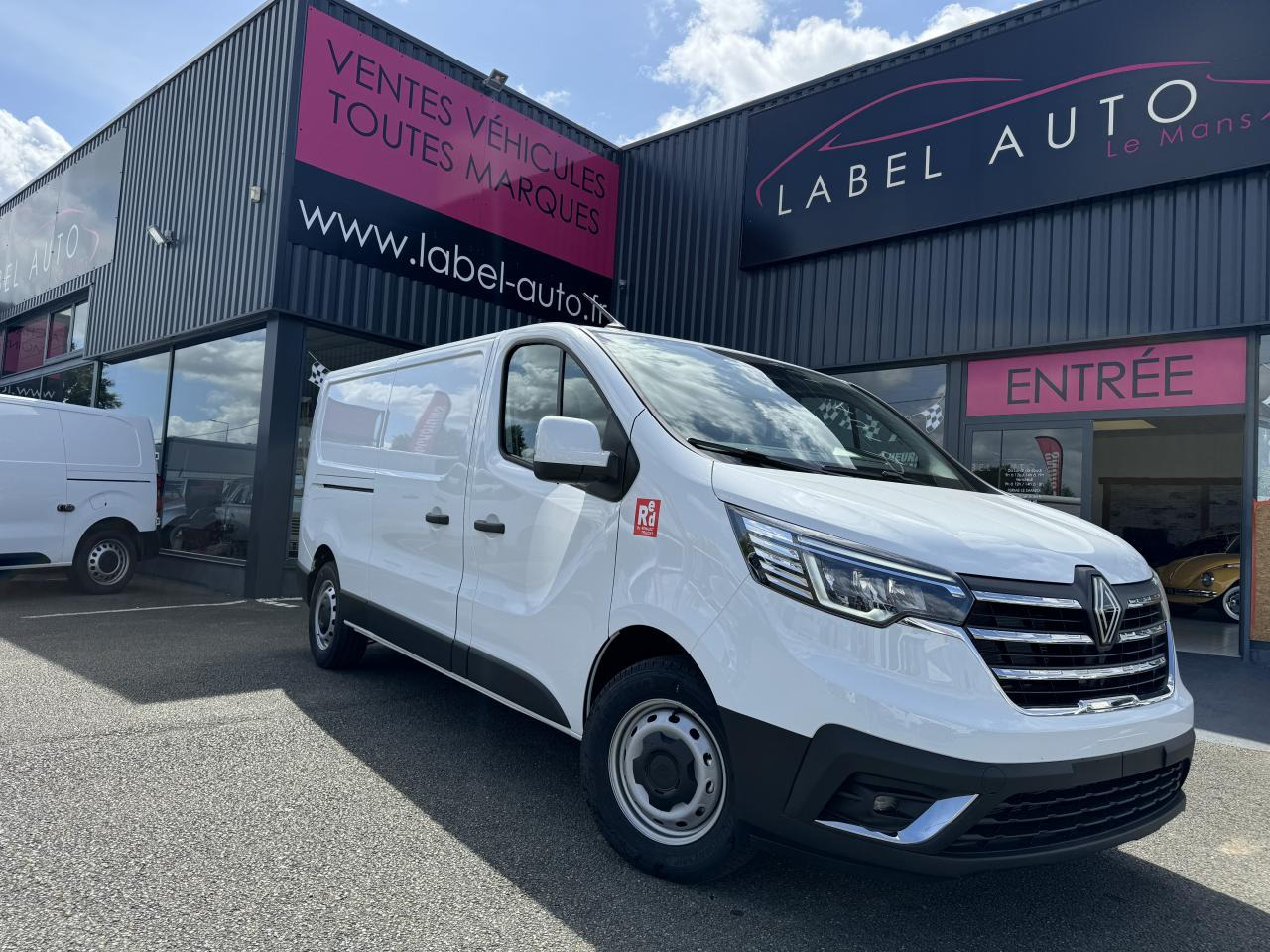 RENAULT Trafic L2H1 3000 Kg 2.0 Blue dCi - 170 2024 III FOURGON Fourgon Advance L2H1 PHASE 3 - Varevogn: billede 1 RENAULT Trafic L2H1 3000 Kg 2.0 Blue dCi - 170 2024 III FOURGON Fourgon Advance L2H1 PHASE 3 - Varevogn: billede 1