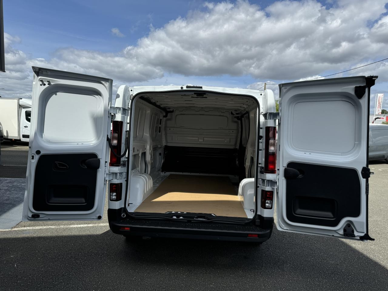 RENAULT Trafic L2H1 3000 Kg 2.0 Blue dCi - 170CH ADVANCE - Varevogn: billede 3 RENAULT Trafic L2H1 3000 Kg 2.0 Blue dCi - 170CH ADVANCE - Varevogn: billede 3