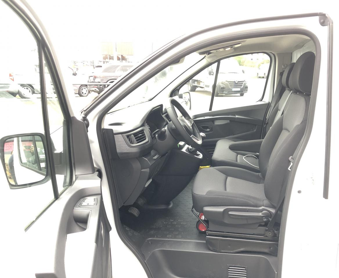 RENAULT Trafic L2H1 3000 Kg 2.0 Blue dCi 170ch ADVANCE - Varevogn: billede 5 RENAULT Trafic L2H1 3000 Kg 2.0 Blue dCi 170ch ADVANCE - Varevogn: billede 5