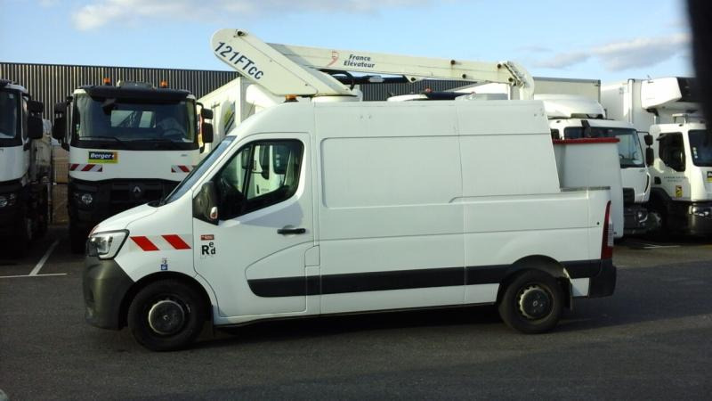 Renault Master 145.35 FG Tronqué L2H2 Nacelle Pack éco - Lastbil med mandskabslift: billede 2 Renault Master 145.35 FG Tronqué L2H2 Nacelle Pack éco - Lastbil med mandskabslift: billede 2