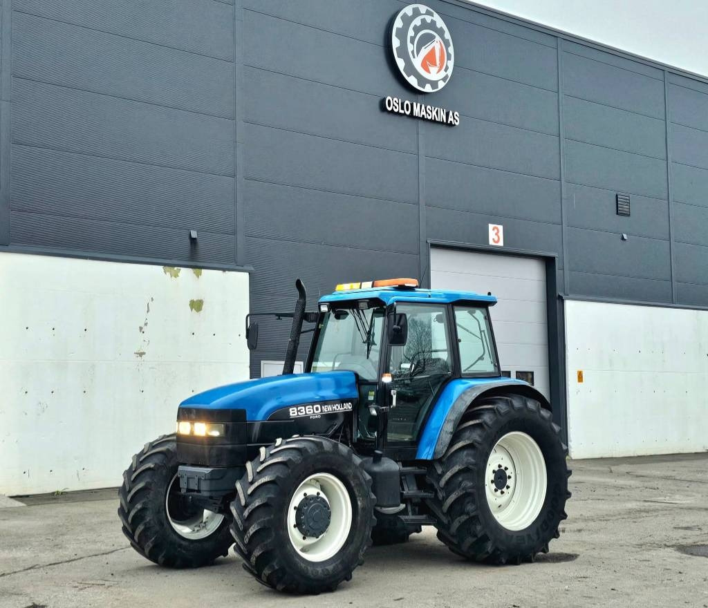 New Holland 8360 DT - Traktor: billede 1 New Holland 8360 DT - Traktor: billede 1