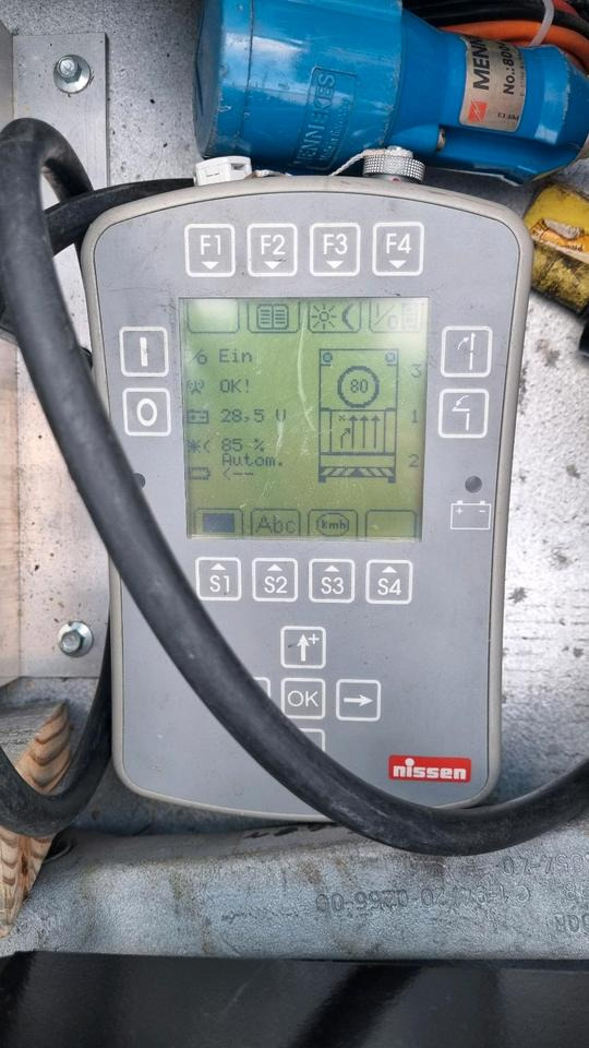 Anhænger Neuwertige Nissen LED VLT Verkehrsleittafel Verkehrsleitanhänger Verkehrssicherungsanhänger Leitanhänger Leittafel Absperrtafel FAT Verkehrssicherung GPS: billede 8 Anhænger Neuwertige Nissen LED VLT Verkehrsleittafel Verkehrsleitanhänger Verkehrssicherungsanhänger Leitanhänger Leittafel Absperrtafel FAT Verkehrssicherung GPS: billede 8