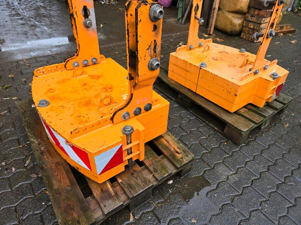 Heckgewicht Unimog 405 U400 U 300 500 400 318 423 427 429 430 530 527 535 Kontergewicht Mulag Mähausleger Böschungsmulcher Dücker - Vægtklods: billede 3 Heckgewicht Unimog 405 U400 U 300 500 400 318 423 427 429 430 530 527 535 Kontergewicht Mulag Mähausleger Böschungsmulcher Dücker - Vægtklods: billede 3