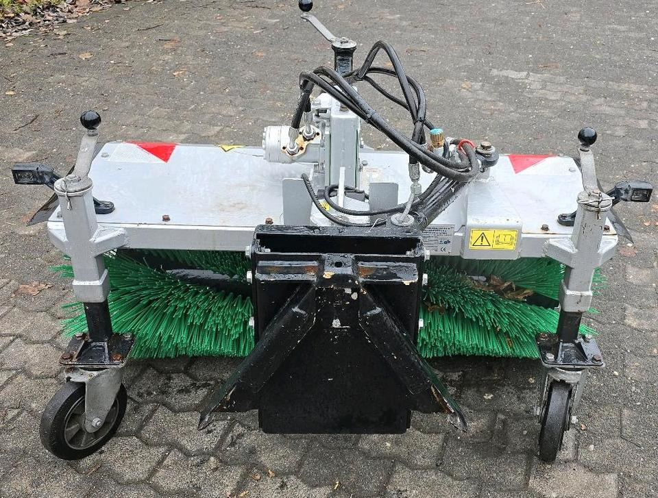 KIF CM 1600 Kehrmaschine Straßenkehrmaschine Kehrbesen für Multicar Tremo Iseki Kubota - Børste til fejemaskiner: billede 2 KIF CM 1600 Kehrmaschine Straßenkehrmaschine Kehrbesen für Multicar Tremo Iseki Kubota - Børste til fejemaskiner: billede 2