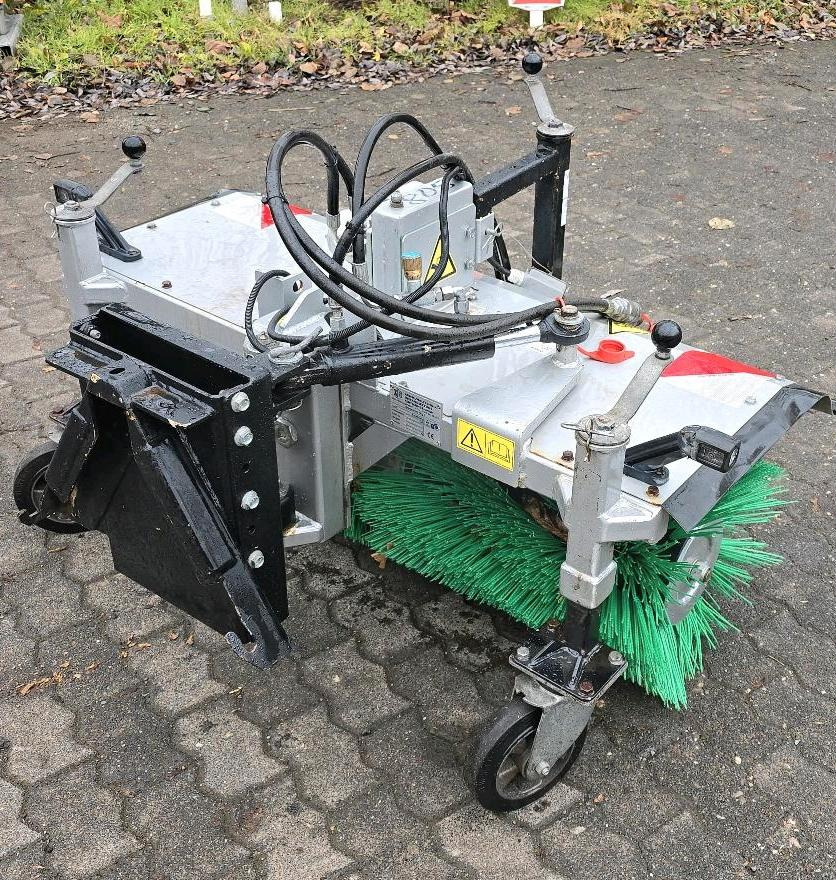 KIF CM 1600 Kehrmaschine Straßenkehrmaschine Kehrbesen für Multicar Tremo Iseki Kubota - Børste til fejemaskiner: billede 3 KIF CM 1600 Kehrmaschine Straßenkehrmaschine Kehrbesen für Multicar Tremo Iseki Kubota - Børste til fejemaskiner: billede 3