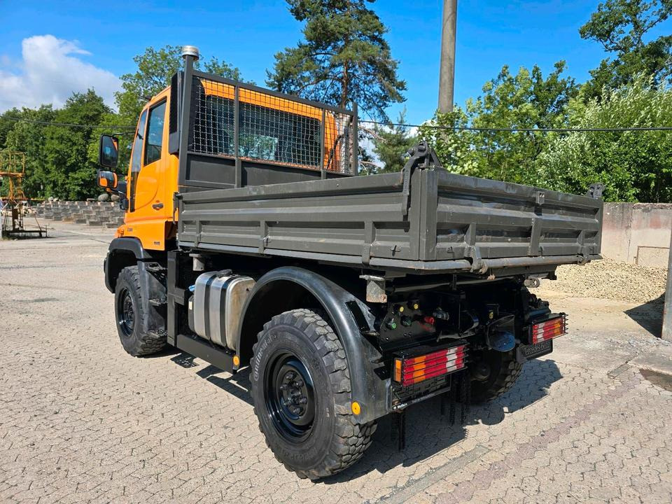 Snerydningsmaskine Unimog 405/10 U300 Bluetec 5 Mercedes-Benz U 300  UGE UGN mit Jotha Absetzkipper combi con 4518 Absetzer: billede 12