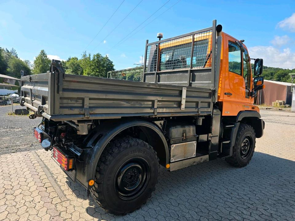 Snerydningsmaskine Unimog 405/10 U300 Bluetec 5 Mercedes-Benz U 300  UGE UGN mit Jotha Absetzkipper combi con 4518 Absetzer: billede 9