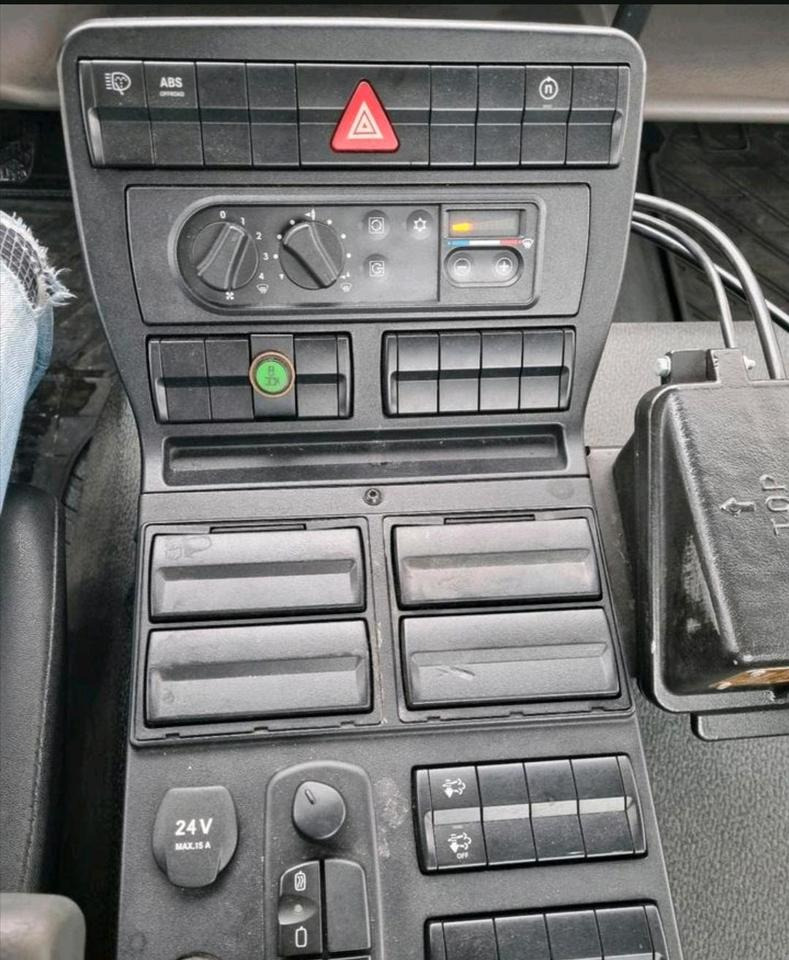 Utility/ Speciel maskine, Lastbil chassis Unimog U318 Mercedes Benz U 318 UGE UGN 405/10 405/12 Ad Blue Euro 6 EAS: billede 8 Utility/ Speciel maskine, Lastbil chassis Unimog U318 Mercedes Benz U 318 UGE UGN 405/10 405/12 Ad Blue Euro 6 EAS: billede 8