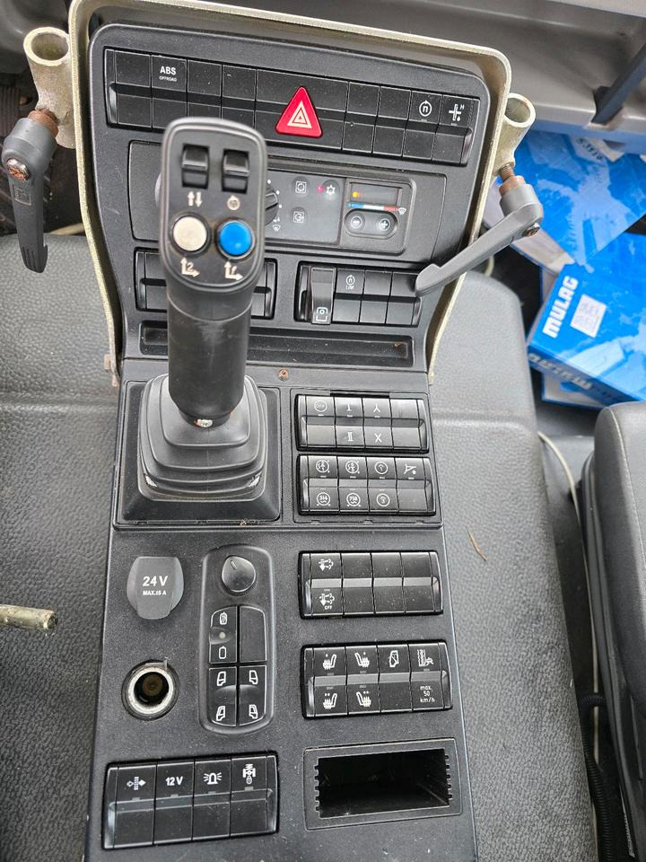 Utility/ Speciel maskine Unimog U423 NKS-Z-UGE-43 Mercedes-Benz 405/10 405/12 UGE Mercedes-Benz U 318 323 327 423 427 429 430 EasyDrive Variopilot: billede 12