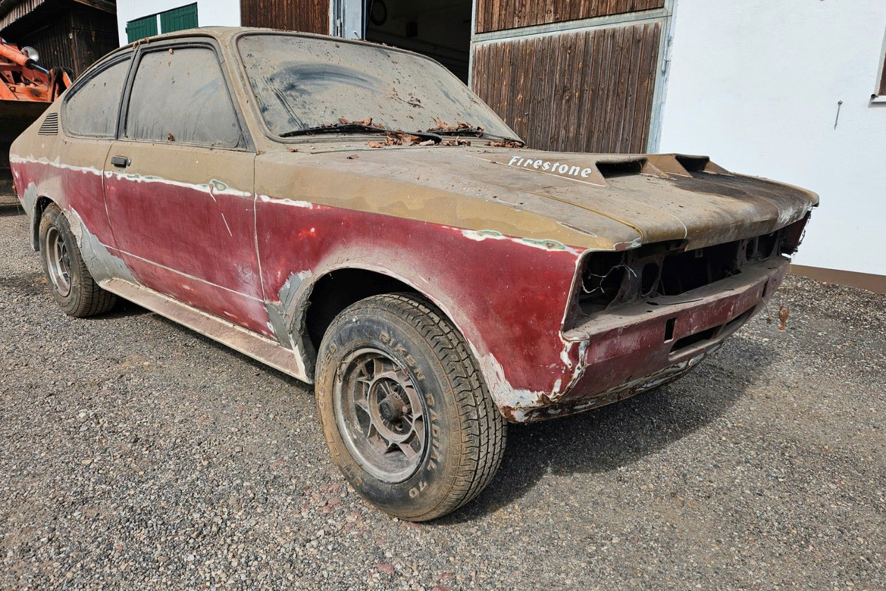 Opel Kadett C Rallye 2.0E Coupe Nr.13 Scheunenfund - Coupé: billede 1 Opel Kadett C Rallye 2.0E Coupe Nr.13 Scheunenfund - Coupé: billede 1