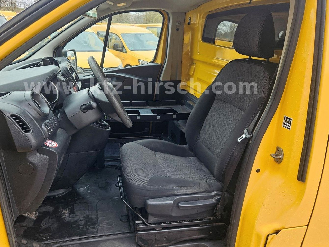 Små varebil Renault Trafic L2H1 MAXI LANG 2xSCHIEBETÜR LED Kamera E6: billede 8 Små varebil Renault Trafic L2H1 MAXI LANG 2xSCHIEBETÜR LED Kamera E6: billede 8