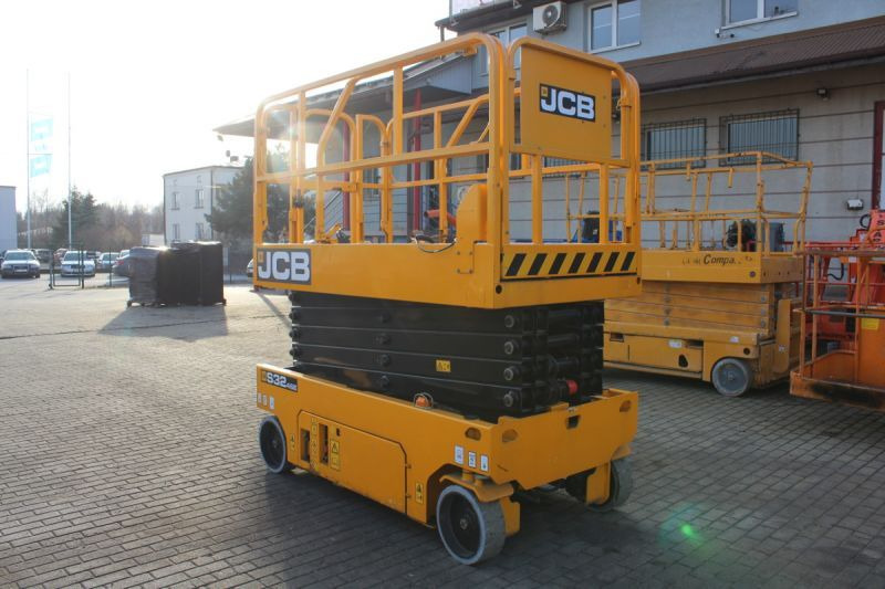 JCB podnośnik nożycowy elektryczny 12 m JCB S3246E - Sakselift: billede 5 JCB podnośnik nożycowy elektryczny 12 m JCB S3246E - Sakselift: billede 5
