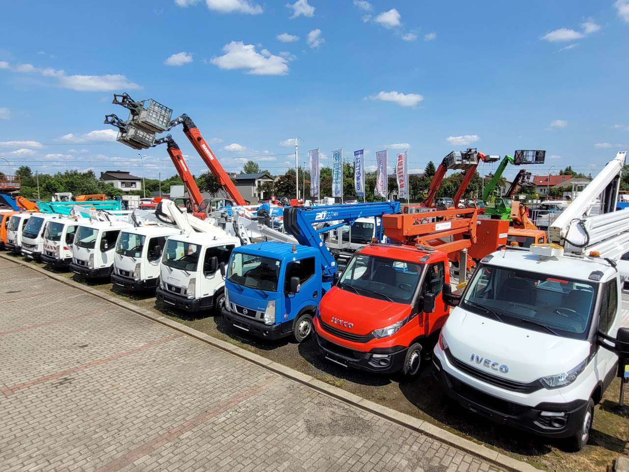 Nissan Cabstar NT400 podnośnik koszowy 18 m Oil&Steel Snake 189 bucket truck boom lift - Lastbil med mandskabslift: billede 2 Nissan Cabstar NT400 podnośnik koszowy 18 m Oil&Steel Snake 189 bucket truck boom lift - Lastbil med mandskabslift: billede 2