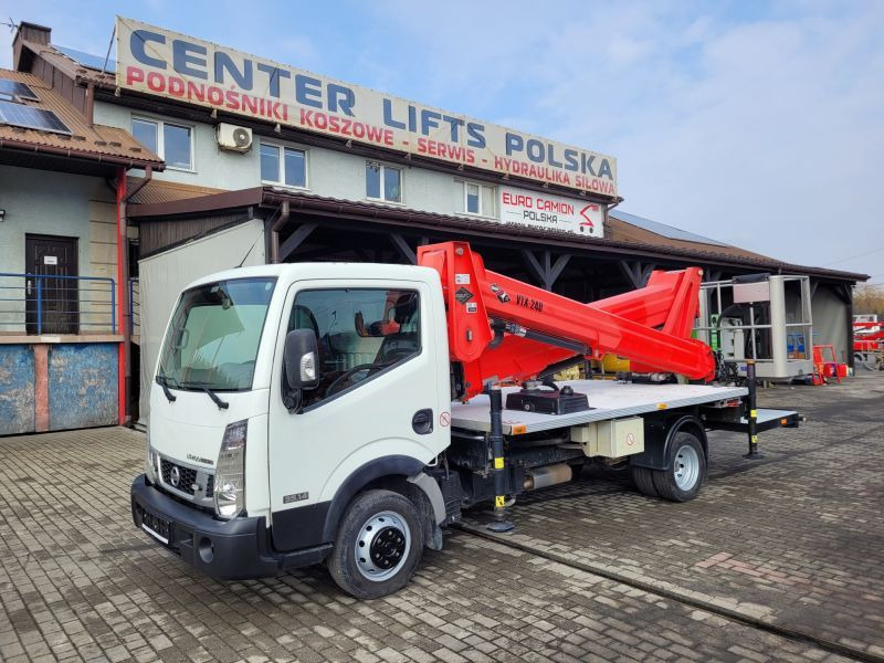 Nissan Cabstar NT400 podnośnik koszowy 24 m Versalift VTX-240 bucket truck boom lift - Lastbil med mandskabslift: billede 1 Nissan Cabstar NT400 podnośnik koszowy 24 m Versalift VTX-240 bucket truck boom lift - Lastbil med mandskabslift: billede 1