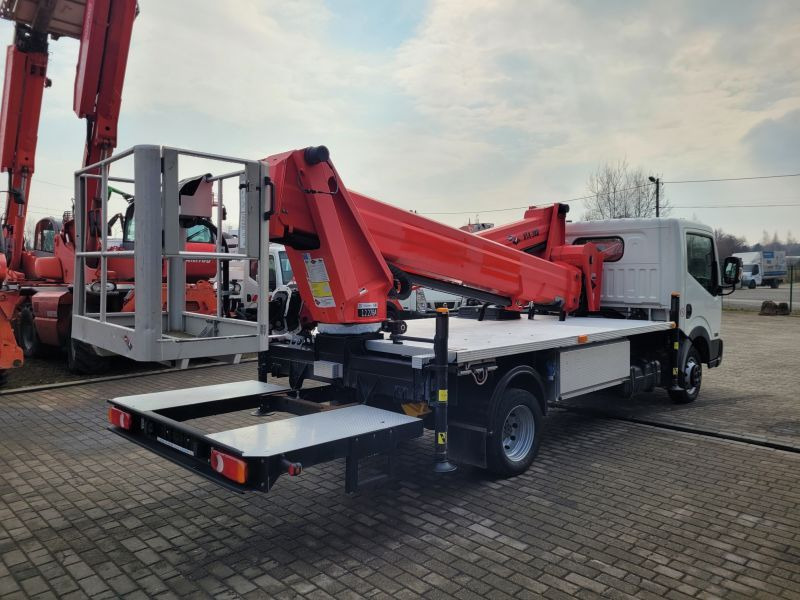 Nissan Cabstar NT400 podnośnik koszowy 24 m Versalift VTX-240 bucket truck boom lift - Lastbil med mandskabslift: billede 5 Nissan Cabstar NT400 podnośnik koszowy 24 m Versalift VTX-240 bucket truck boom lift - Lastbil med mandskabslift: billede 5