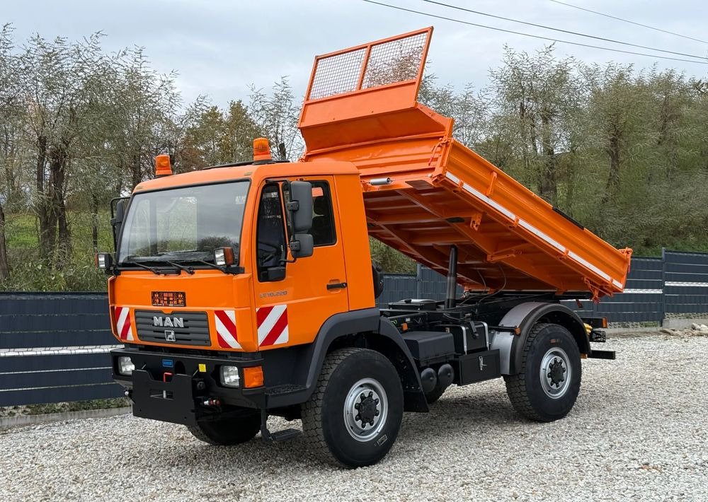 MAN * MAN 10-220 * Wywrotka Kiper Meiller * 4x4 * Zimowe Utrzymanie * Unimog * - Tipvogn lastbil: billede 1 MAN * MAN 10-220 * Wywrotka Kiper Meiller * 4x4 * Zimowe Utrzymanie * Unimog * - Tipvogn lastbil: billede 1