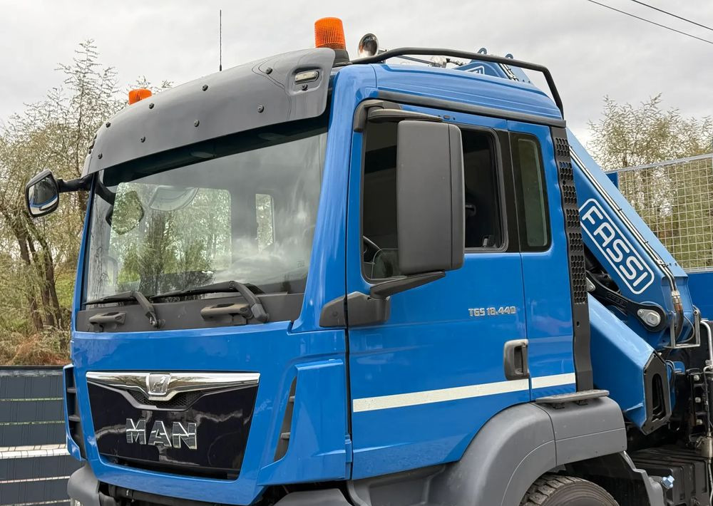 MAN * MAN 18.440 TGS * 4x4 * HDS Fassi F215 * Sprowadzony * 95 000 KM ! * Stan Jak Nowy - Lastbil med lad, Lastbil med kran: billede 4 MAN * MAN 18.440 TGS * 4x4 * HDS Fassi F215 * Sprowadzony * 95 000 KM ! * Stan Jak Nowy - Lastbil med lad, Lastbil med kran: billede 4