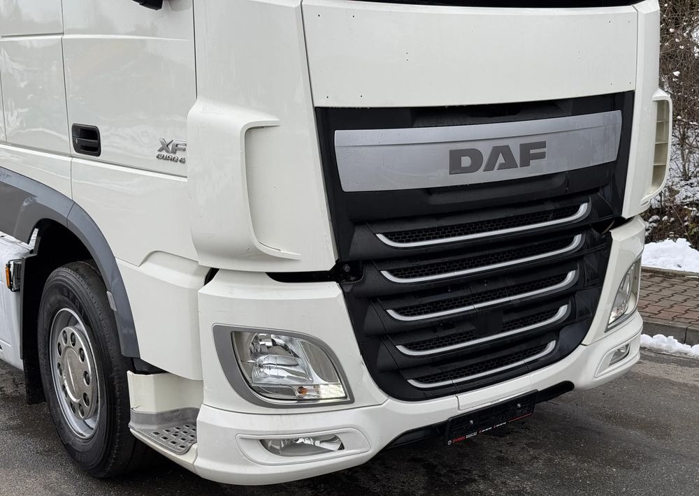 DAF * DAF XF 106 * SPROWADZONY * SUPER STAN CIĄGNIK SIODŁOWY Euro 6 - Trækker: billede 4 DAF * DAF XF 106 * SPROWADZONY * SUPER STAN CIĄGNIK SIODŁOWY Euro 6 - Trækker: billede 4