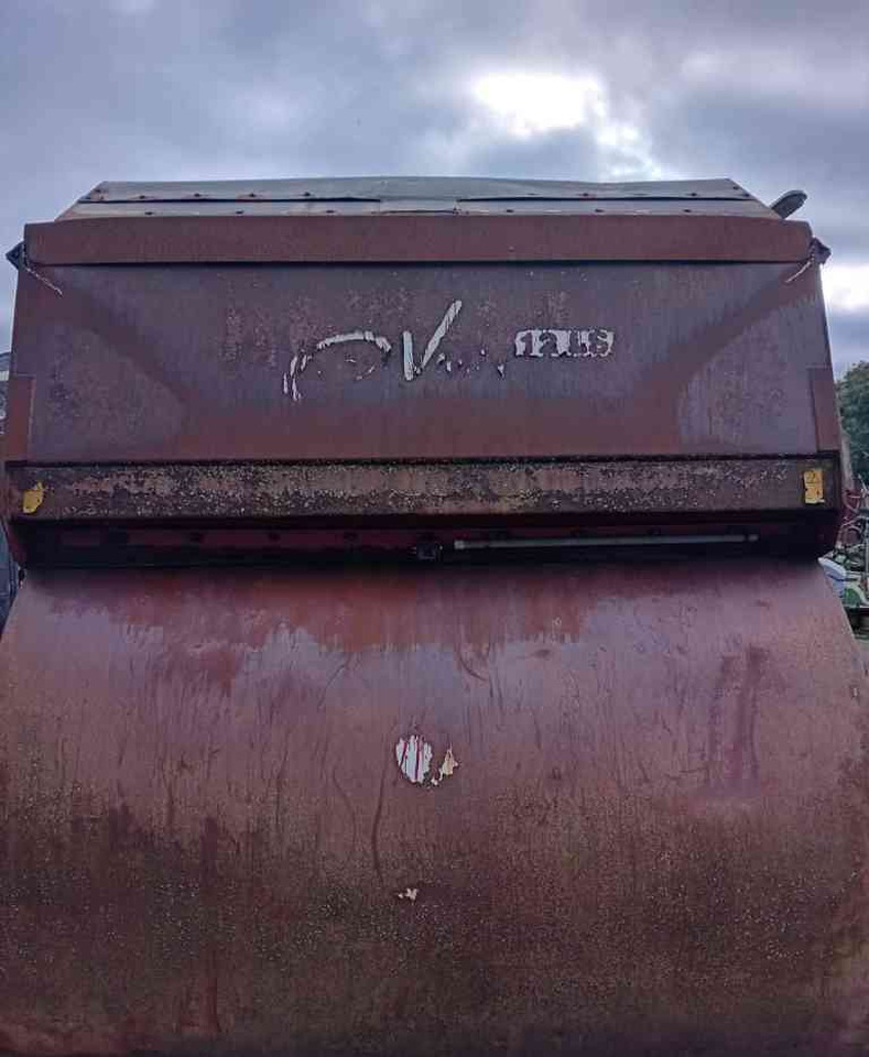 BVL V-Mix Plus 12 LS voermengwagen voermachines - Fuldfoderblander: billede 4 BVL V-Mix Plus 12 LS voermengwagen voermachines - Fuldfoderblander: billede 4