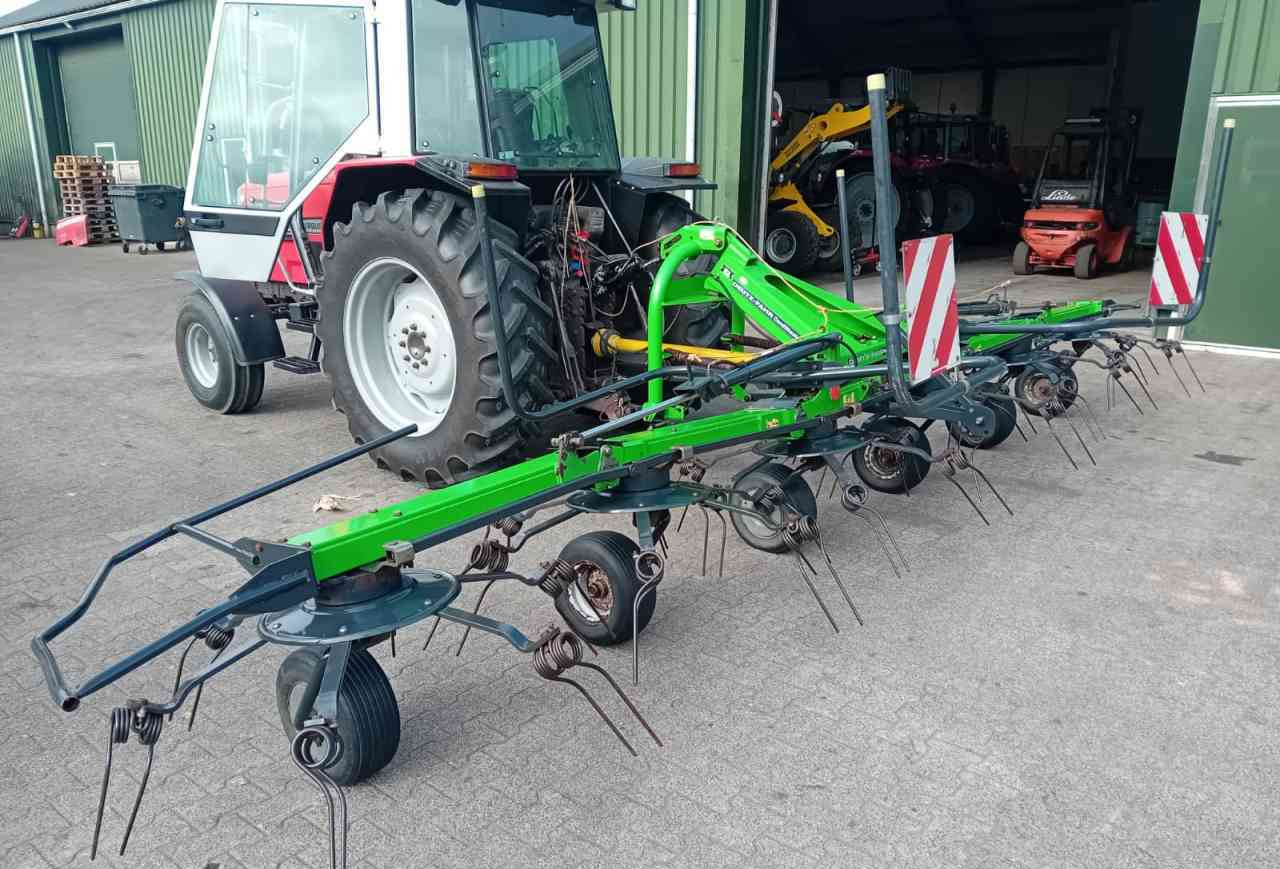 Deutz-Fahr Condimaster 6821 schudder weidebouwmachines - Høvender: billede 4 Deutz-Fahr Condimaster 6821 schudder weidebouwmachines - Høvender: billede 4