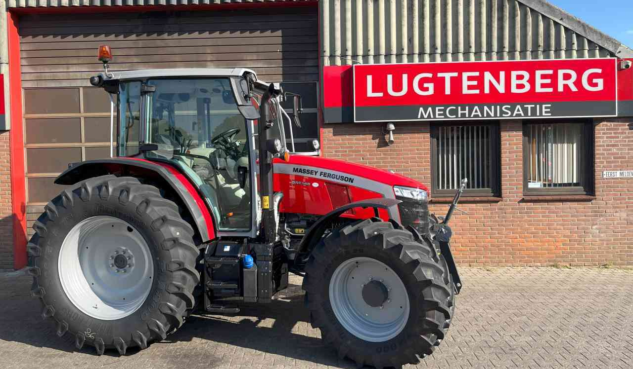 Massey Ferguson 5M.145 Dyna-4 Tractoren - Traktor: billede 1 Massey Ferguson 5M.145 Dyna-4 Tractoren - Traktor: billede 1