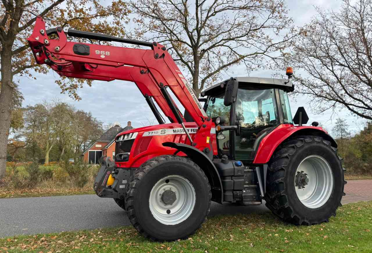 Massey Ferguson 7715S Dyna-6 Efficient Tractoren - Traktor: billede 1 Massey Ferguson 7715S Dyna-6 Efficient Tractoren - Traktor: billede 1