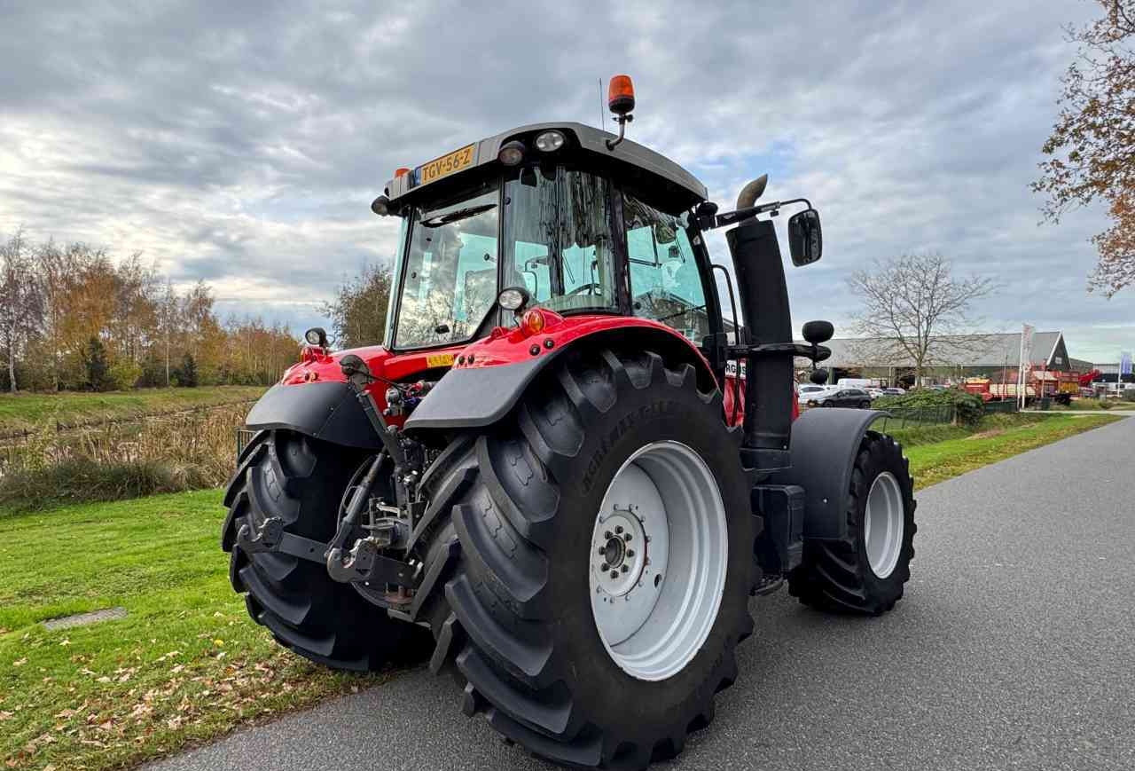 Massey Ferguson 7716 Dyna-6 Essential Tractoren - Traktor: billede 3 Massey Ferguson 7716 Dyna-6 Essential Tractoren - Traktor: billede 3