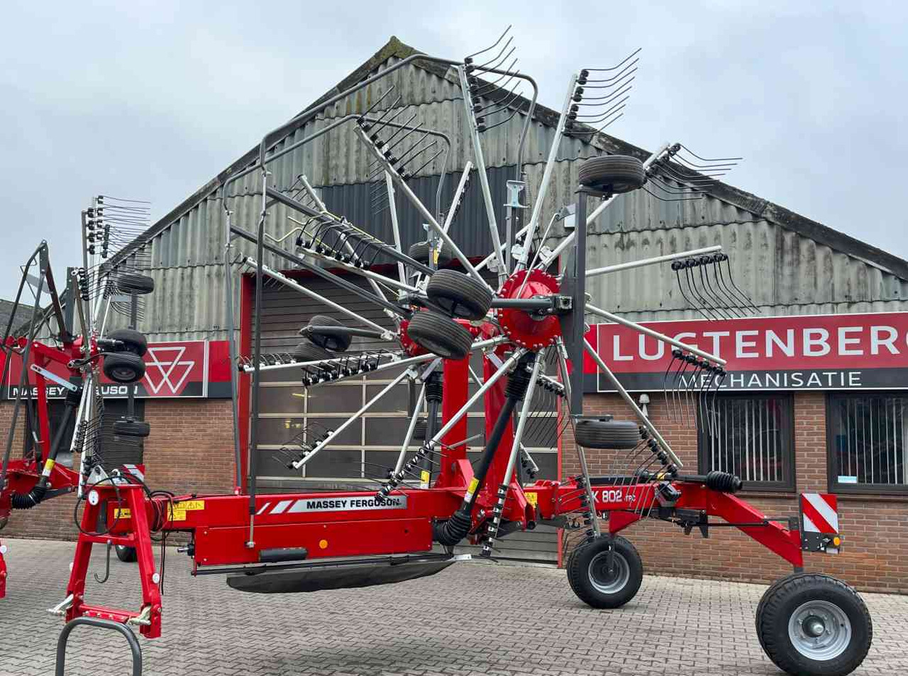 Massey Ferguson RK 802 TRC weidebouwmachines Fella Hark Rake Zwiller - Høvender: billede 3 Massey Ferguson RK 802 TRC weidebouwmachines Fella Hark Rake Zwiller - Høvender: billede 3