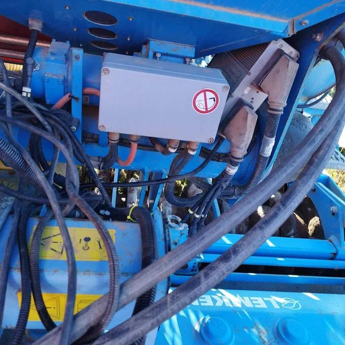 Agregat uprawowo siewny LEMKEN solitair 9 - Kombi-såmaskine: billede 5 Agregat uprawowo siewny LEMKEN solitair 9 - Kombi-såmaskine: billede 5