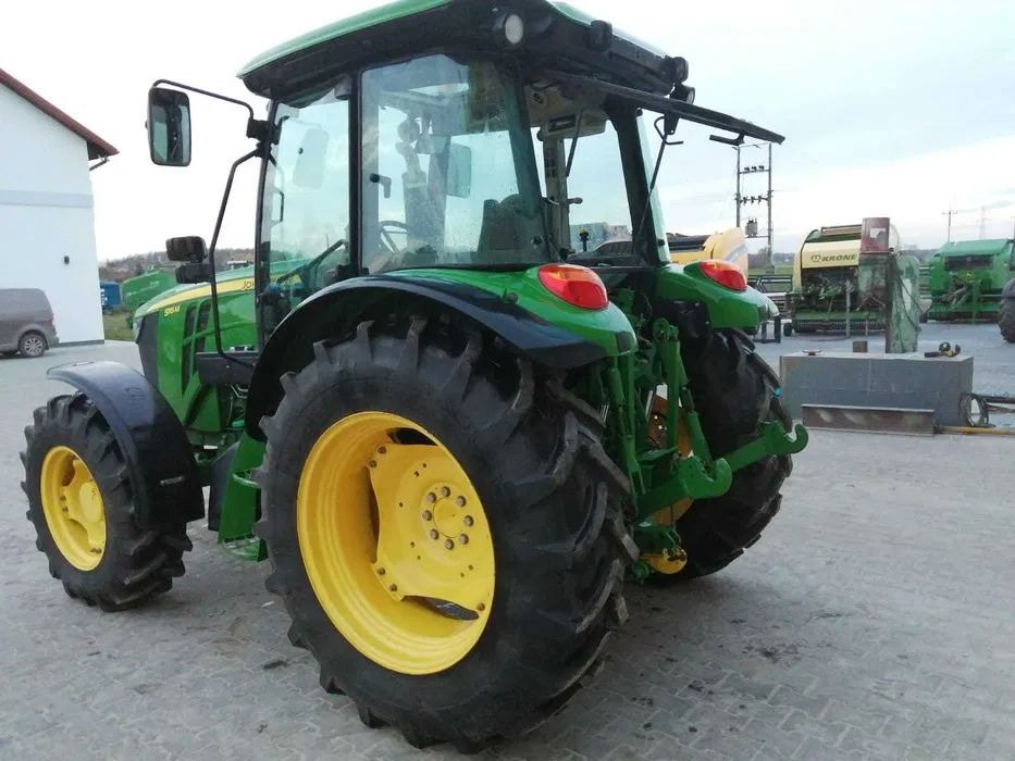 Ciągnik JOHN DEERE 5115M - Traktor: billede 3 Ciągnik JOHN DEERE 5115M - Traktor: billede 3