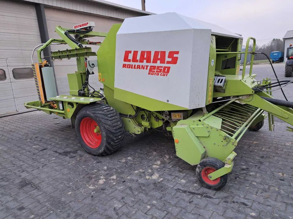 Claas 250 RC Uniwrap - Rundballepresse: billede 2 Claas 250 RC Uniwrap - Rundballepresse: billede 2