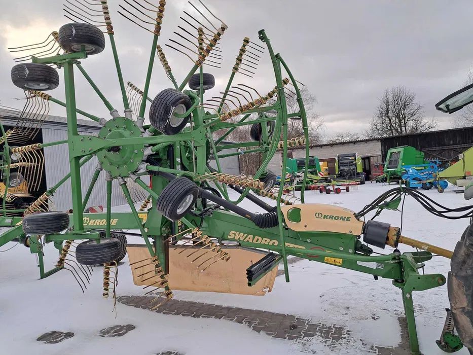 Krone Swadro TC 880 - Høvender: billede 2 Krone Swadro TC 880 - Høvender: billede 2