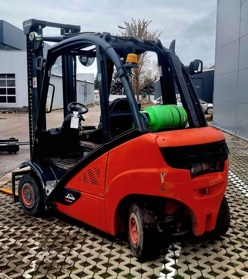 Linde H 25 T - 02 - Gas gaffeltruck: billede 1 Linde H 25 T - 02 - Gas gaffeltruck: billede 1